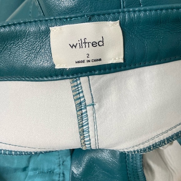 Women’s WILFRED Aritzia stretchy faux leather high waisted green pants size 2 - Picture 4 of 15